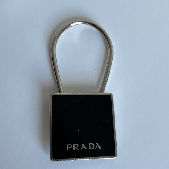 Prada logo keychain - Picture 4 of 6